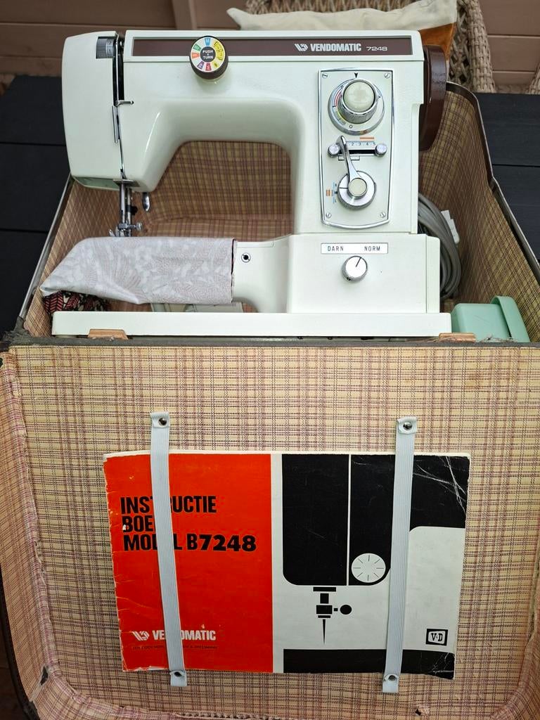 Naaimachine Vendomatic, Ophalen, Gebruikt, Naaimachine, Overige merken