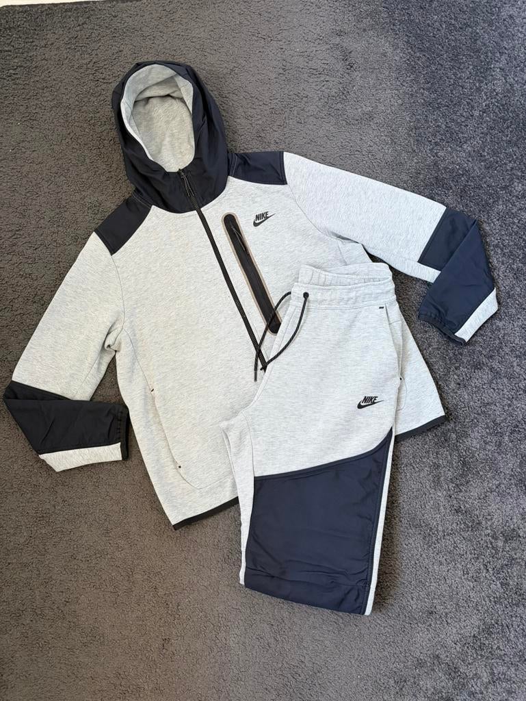 Nike Tech Trainingspak, Ophalen, Zo goed als nieuw, Grijs, Algemeen