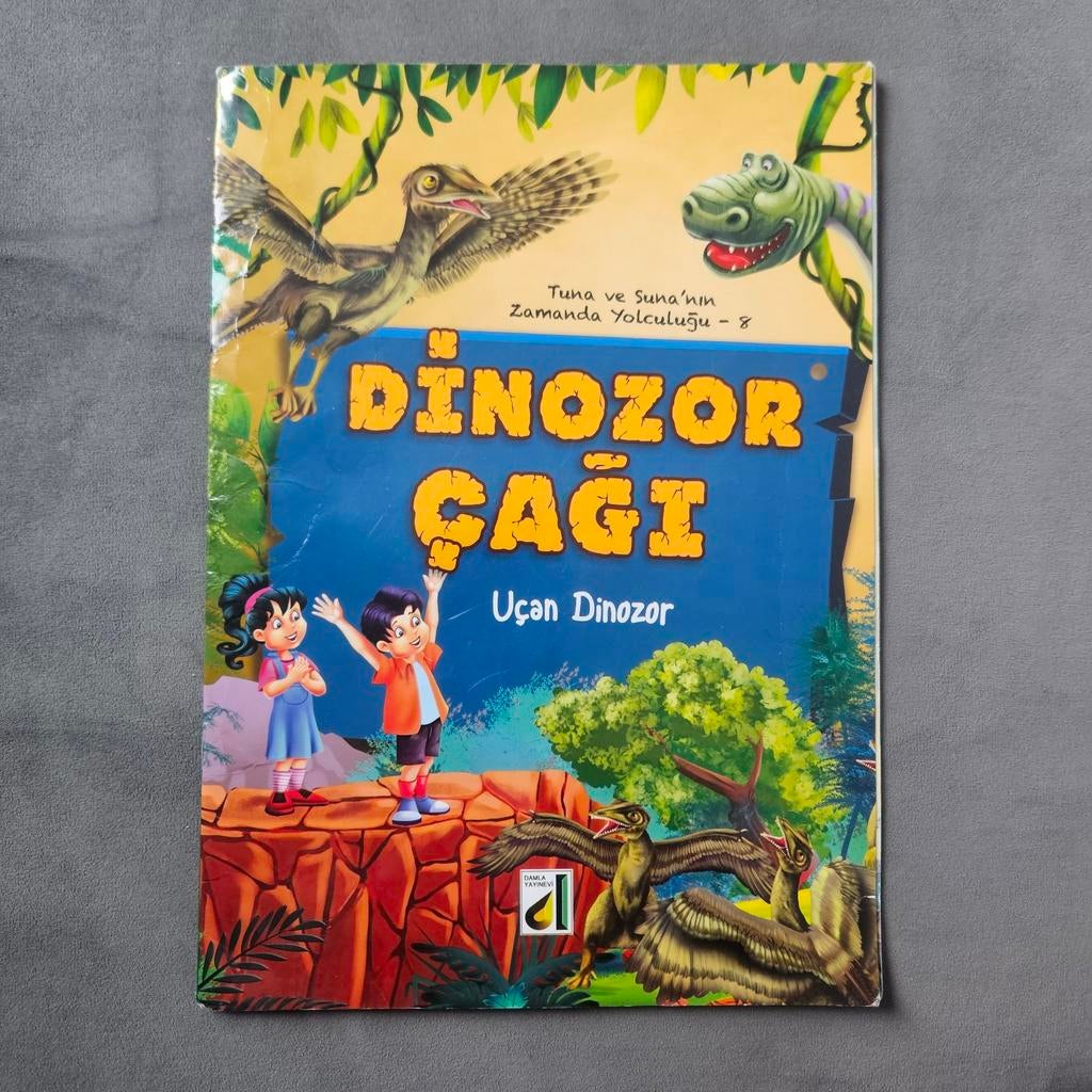 2 kitap Dinazor Cagi, Ophalen of Verzenden, Fictie algemeen