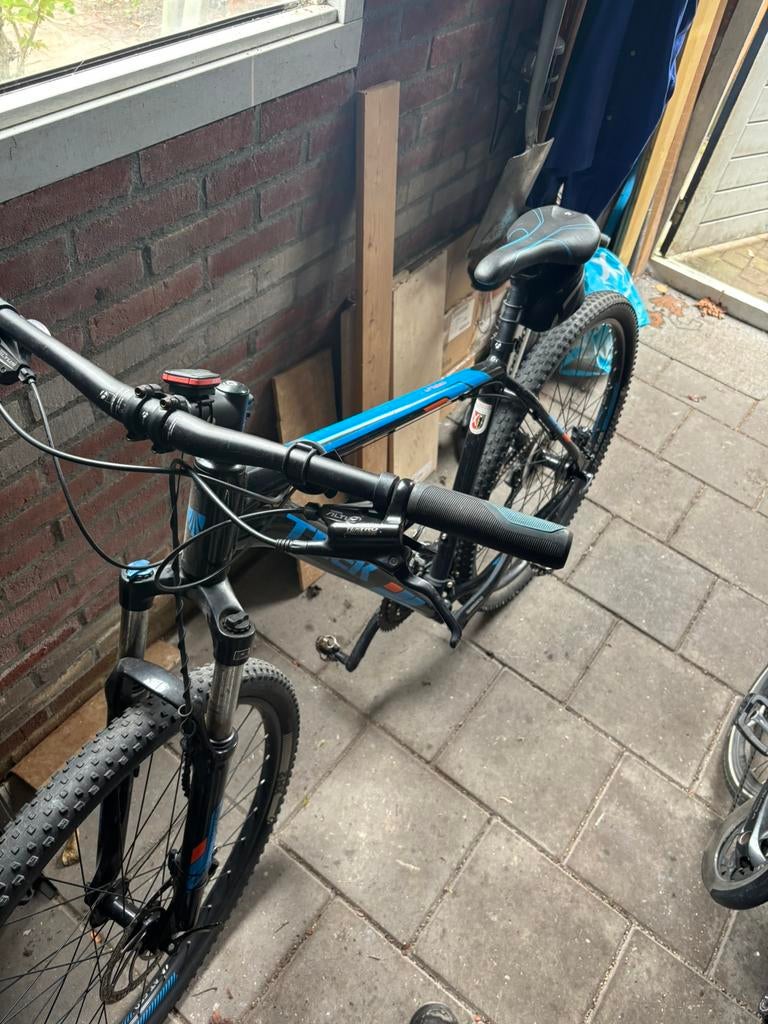 Trek marlin 7, Fietsen en Brommers, 55 cm of meer, Ophalen, Zo goed als nieuw, Meer dan 20 versnellingen