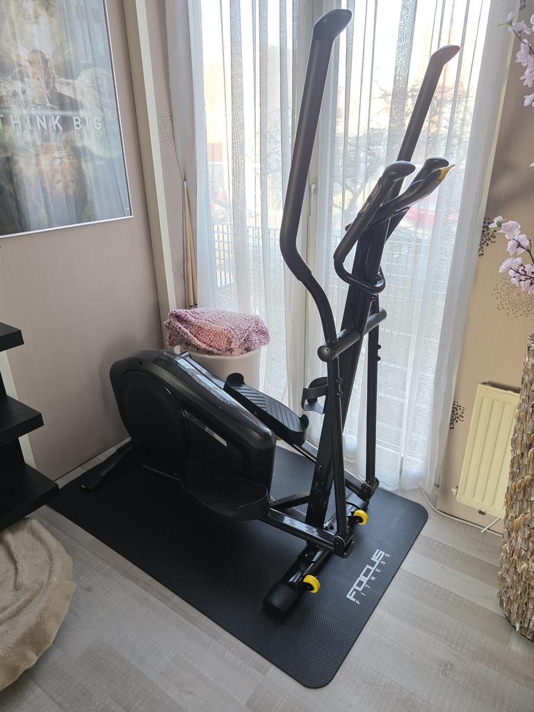 Crosstrainer 2x gebruikt, Ophalen, Zo goed als nieuw, Armen, Crosstrainer