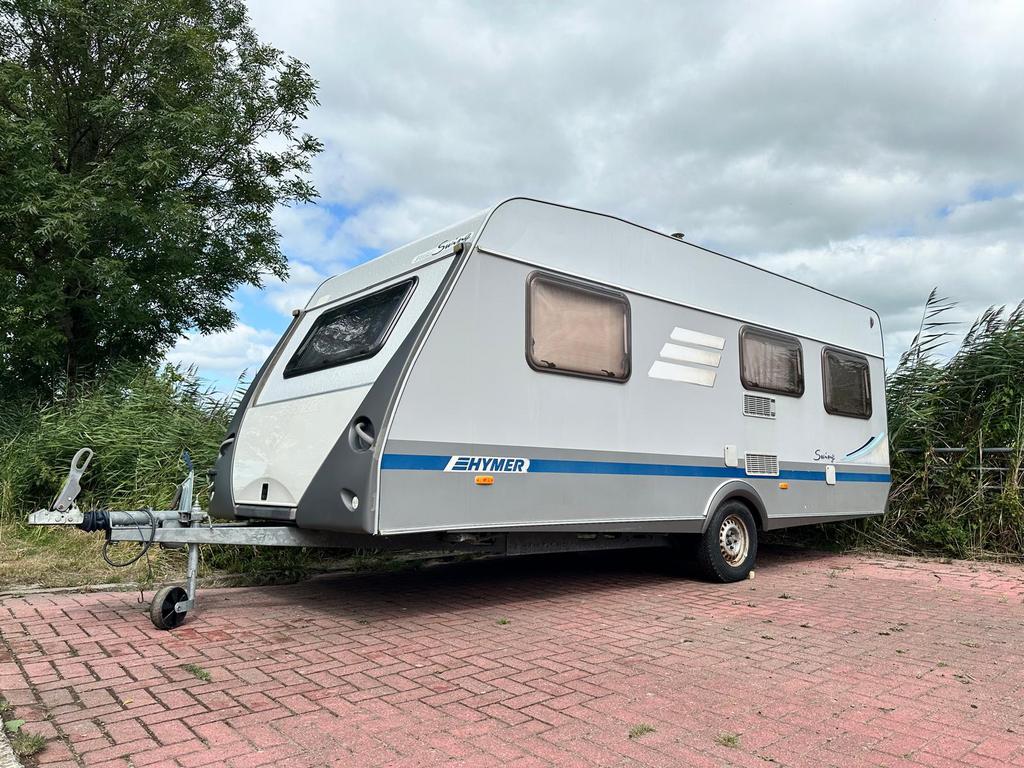 Eriba Hymer (2003)  5-pers met stapelbed, luifel, voortent, Rondzit, Particulier, Luifel, Eriba