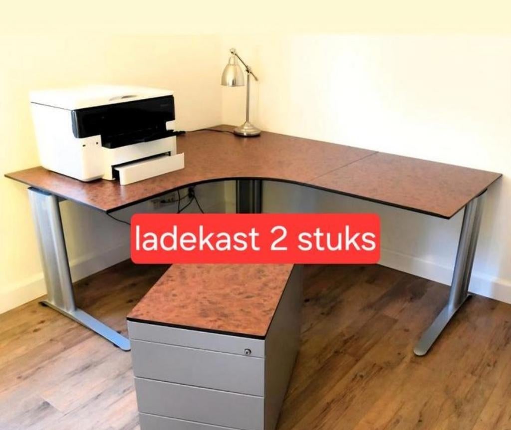 zgan hoekbureau met wortelnotenmotief HPL blad + ladekasten, Huis en Inrichting, Bureaus, Ophalen, Zo goed als nieuw