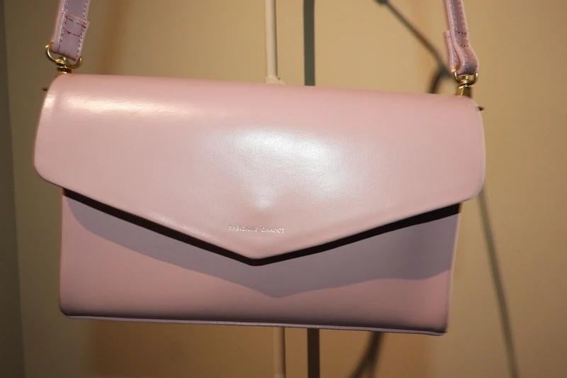 Fabienne Chapot roze schoudertas gouden hanger eraan, Verzenden, Gebruikt, Roze, Overige merken