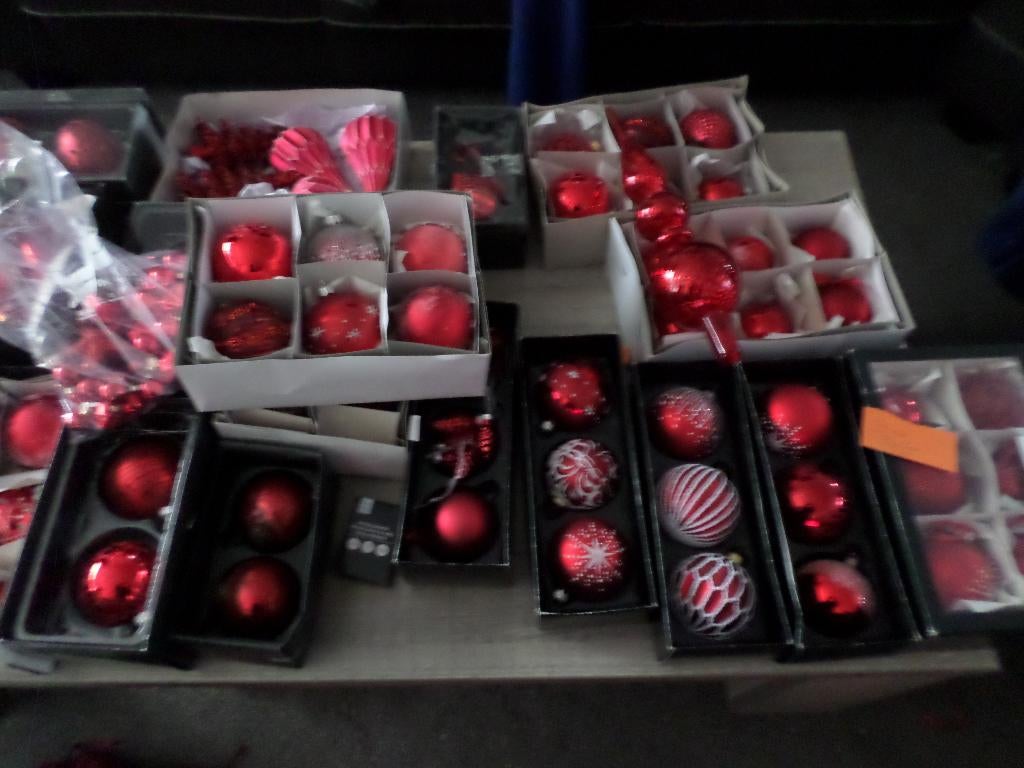 90 KERSTBALLEN en PIEK, Diversen, Kerst, Ophalen of Verzenden, Zo goed als nieuw