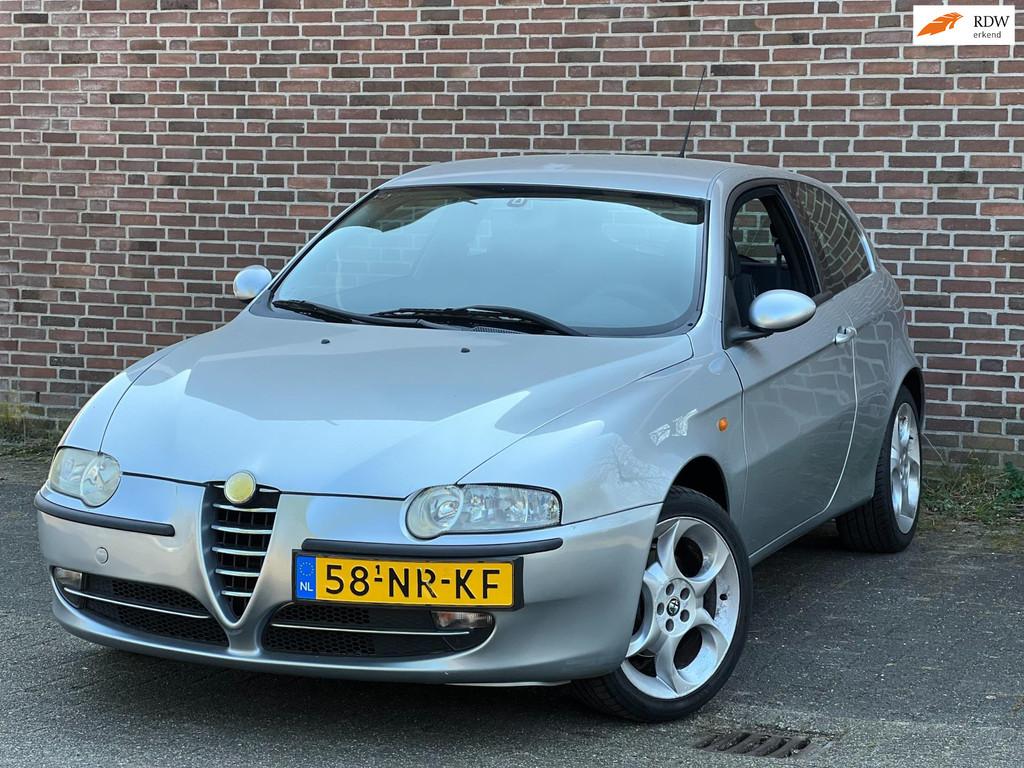Alfa Romeo 147 1.6 T.Spark Impression | NAP | Trekhaak, Auto's, Alfa Romeo, Voorwielaandrijving, Gebruikt, 4 cilinders, 1165 kg