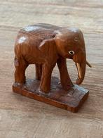 Houten olifant, Antiek en Kunst, Kunst | Beelden en Houtsnijwerken, Houtsnijwerk, Minder dan 20 cm, Ophalen of Verzenden, Zoogdier