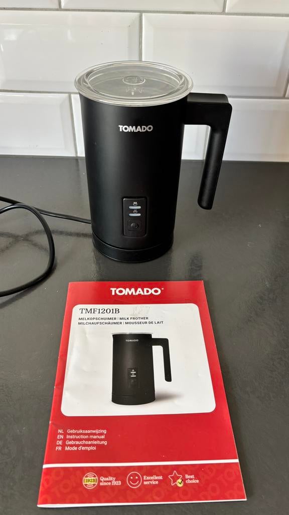 Tomado elektrische melk opschuimerTMF1201b, Ophalen of Verzenden, Zo goed als nieuw