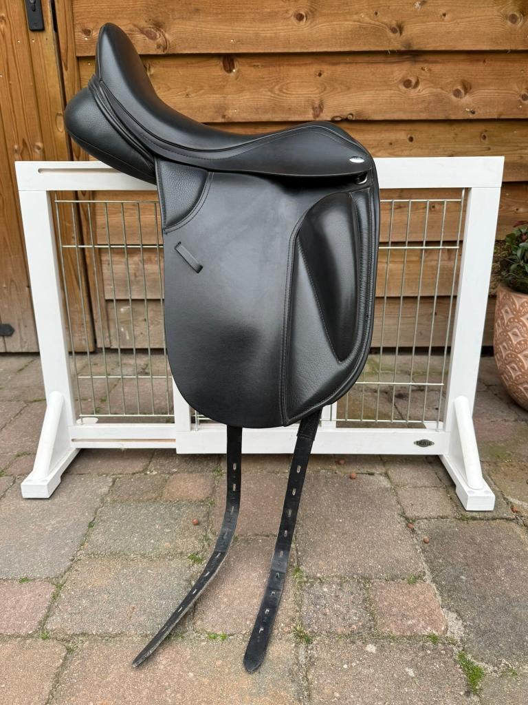 Dressuurzadel Thorowgood 17,5 inch met verwisselbare boom, Dieren en Toebehoren, Paarden en Pony's | Zadels, Ophalen, Gebruikt