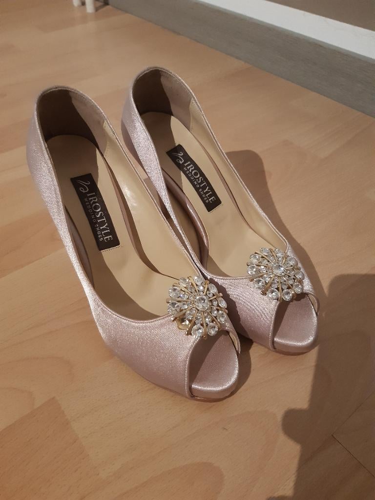 Elegant high heels, Kleding | Dames, Schoenen, Ophalen, Wit, Zo goed als nieuw, Schoenen met hoge hakken