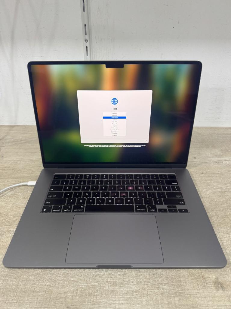 Macbook Air 15" 2023 M2 16GB+512GB SpaceGray Incl Garantie B, Computers en Software, Apple Macbooks, Gebruikt, 8 GB, 512 GB, 1 Apple Park Way in Cupertino