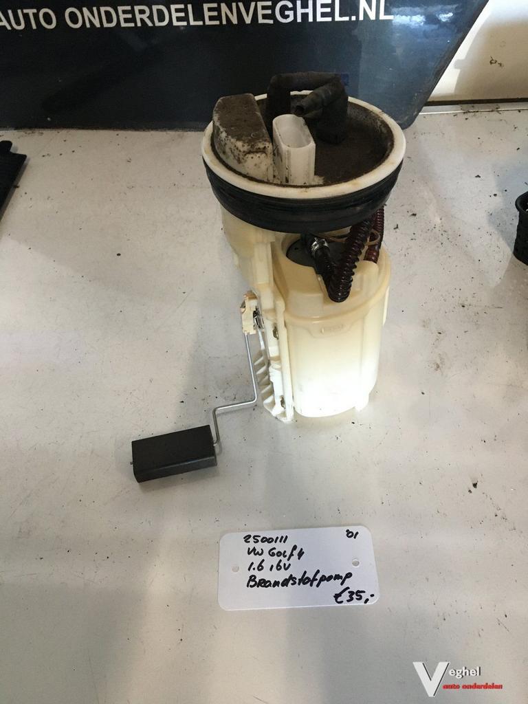 Vw Golf 4 1.6 16v 2001 2500111   Brandstofpomp