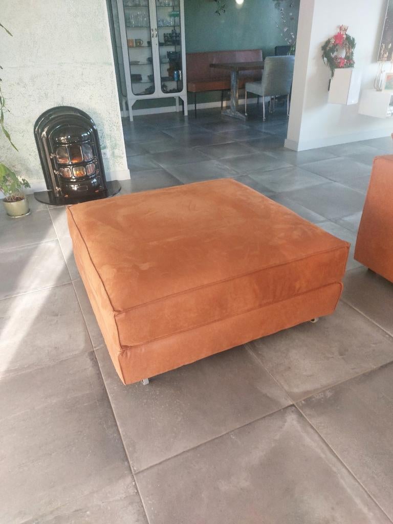 Hocker 1m x1m., Ophalen