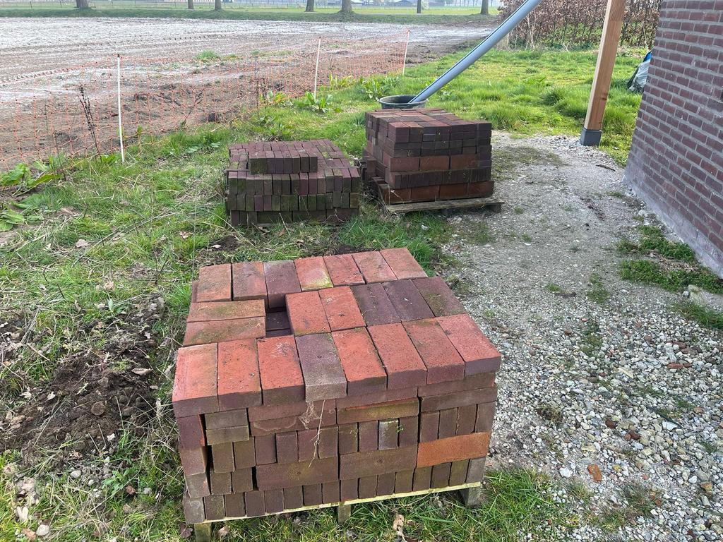 Bakstenen Waalformat Engels Royal Rosso, Doe-het-zelf en Verbouw, Metselstenen, Ophalen, Zo goed als nieuw, Bakstenen