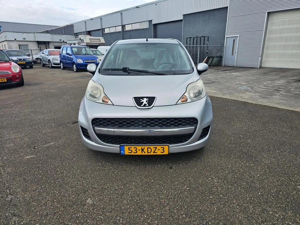 Peugeot 107 1.0-12V Sublime, Stof, Gebruikt, Zwart, 4 stoelen