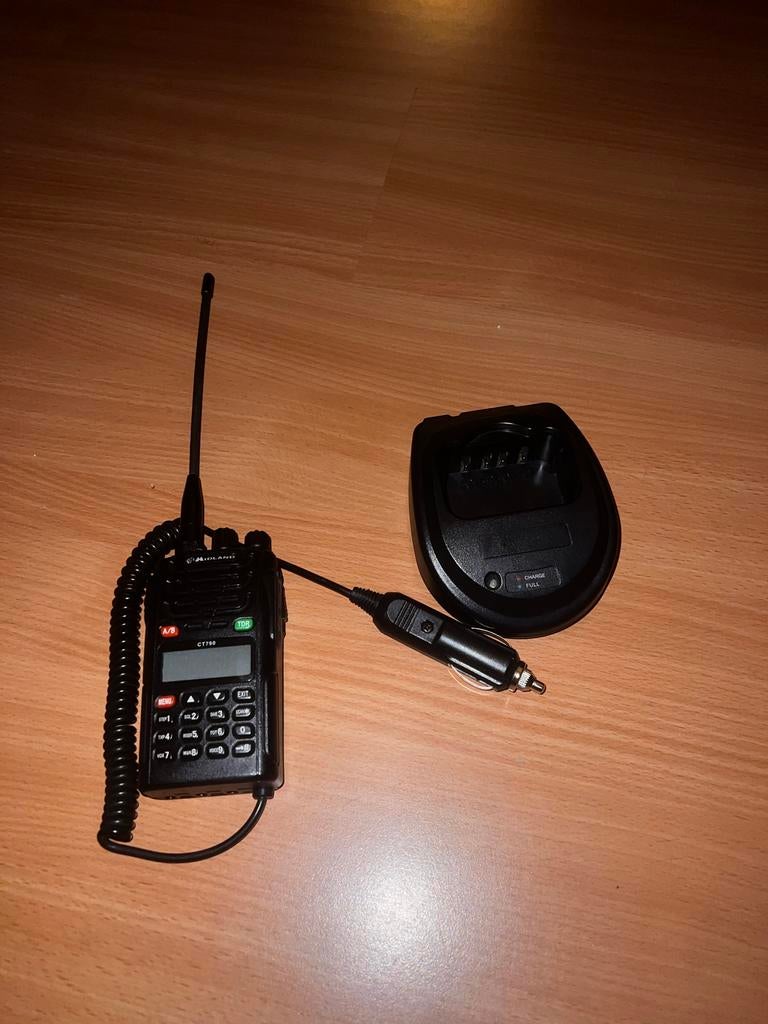 Midland CT790 Portofoon met oplader, Ophalen of Verzenden, Zo goed als nieuw, 2 to 5 km, Portofoon of Walkie-talkie