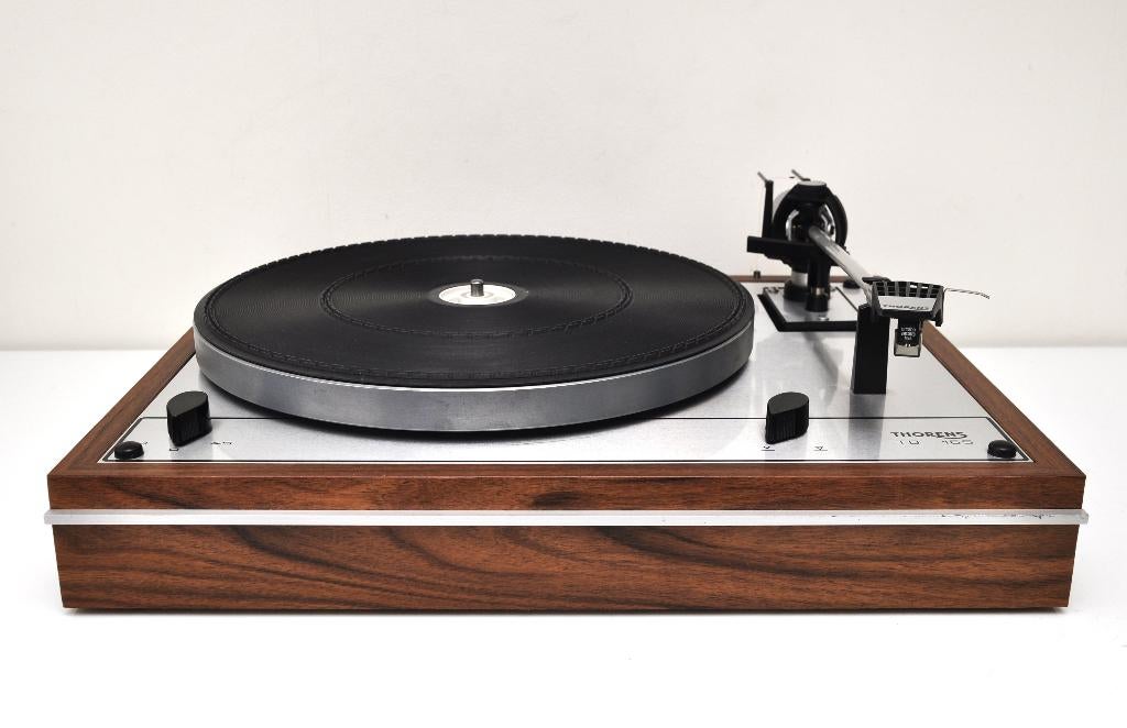 THORENS TD 165 platenspeler., Ophalen of Verzenden, Gebruikt, Platenspeler, Thorens