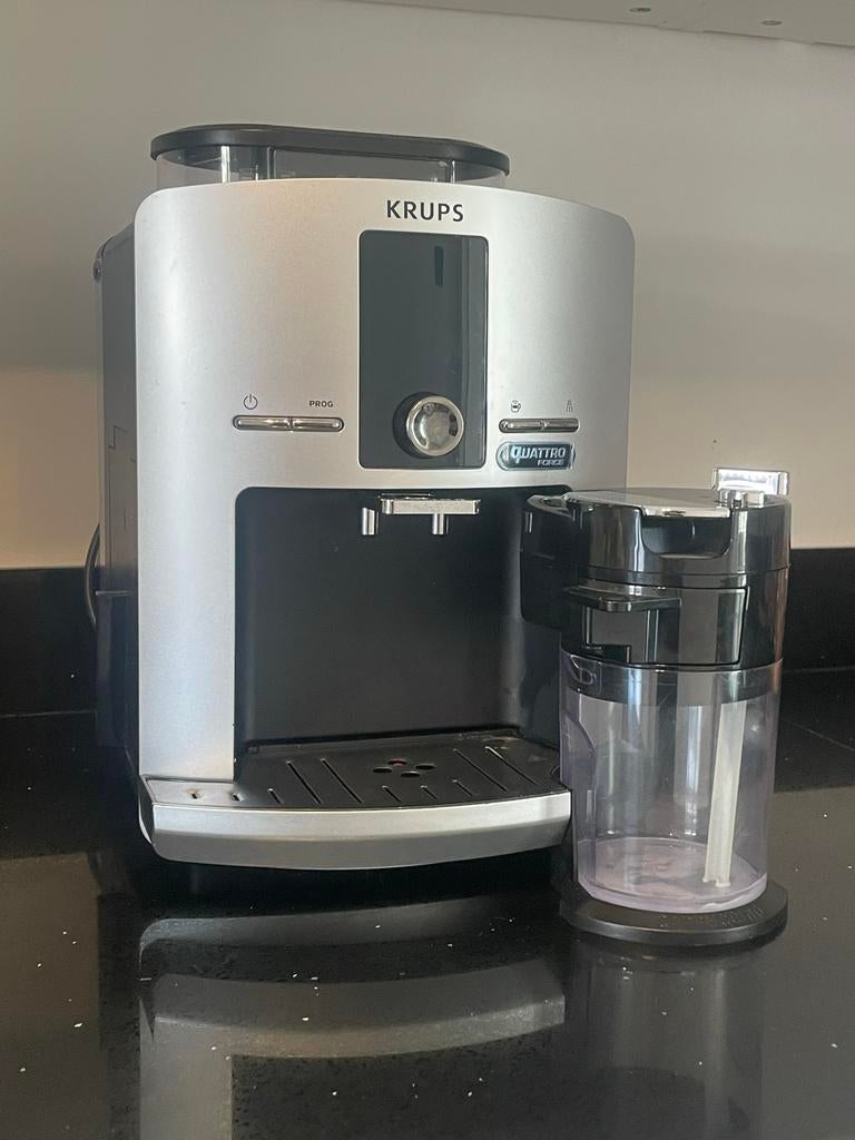 Krups Koffiezetapparaat - Volautomatische Espressomachine, Ophalen, Afneembaar waterreservoir, Gebruikt, Espresso apparaat