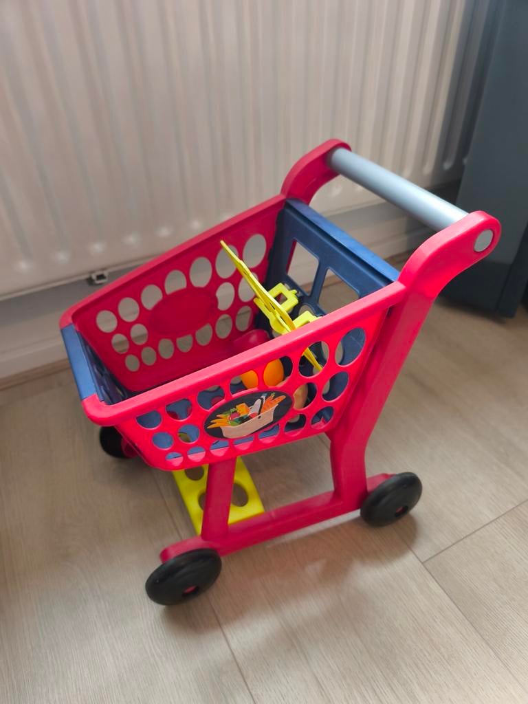 Speelgoed winkelwagen met wat groente/fruit, Ophalen of Verzenden, Gebruikt, Jongen of Meisje