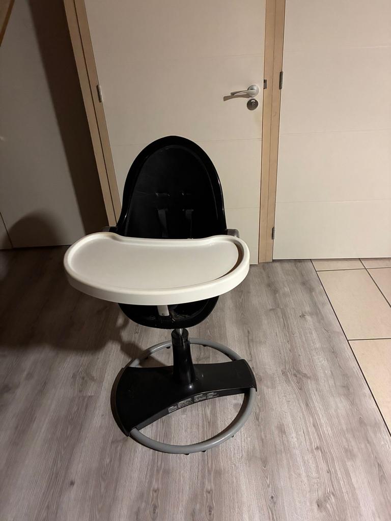 Gebruikte Kinderstoel met afneembaar eetblad en gordel, Ophalen, Gebruikt, Overige typen, Afneembaar eetblad