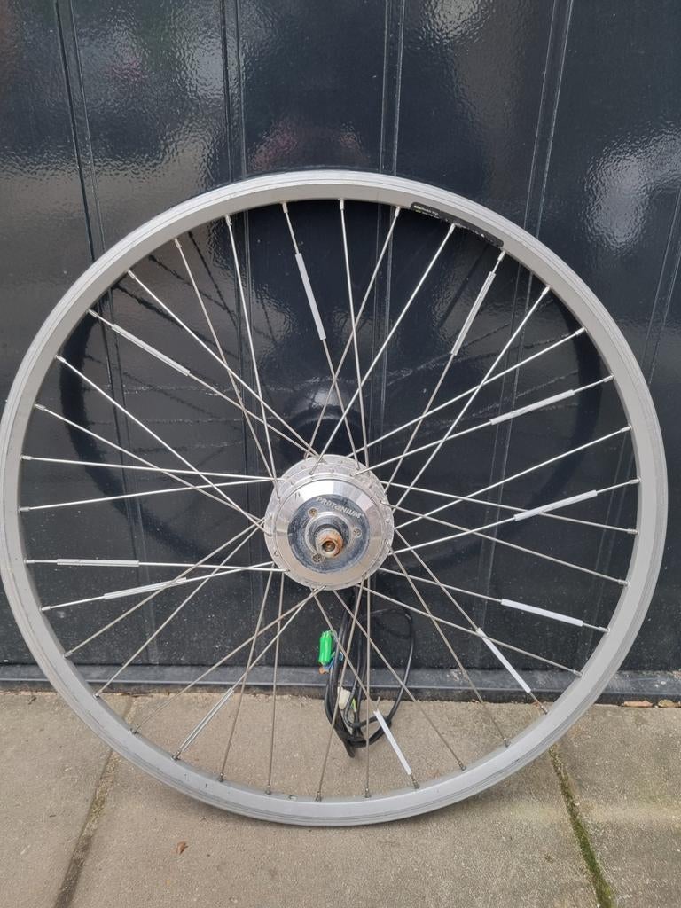 Voorwielmotor Batavus intermezzo easy, Fietsen en Brommers, Fietsonderdelen, Ophalen, Gebruikt, Wiel