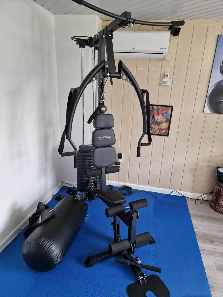 Focus Fitness Unit 4 home gym., Sport en Fitness, Fitnessapparatuur, Ophalen, Zo goed als nieuw, Buik, Krachtstation