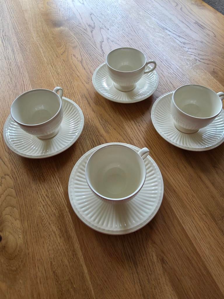 4 mooie kopjes met schotel Wedgewood Edme, Ophalen of Verzenden