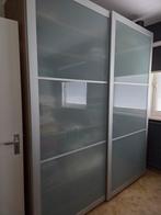 Ruime kledingkast met schuifdeuren en hangruimte, Huis en Inrichting, Ophalen, 50 tot 75 cm, 150 tot 200 cm, 200 cm of meer