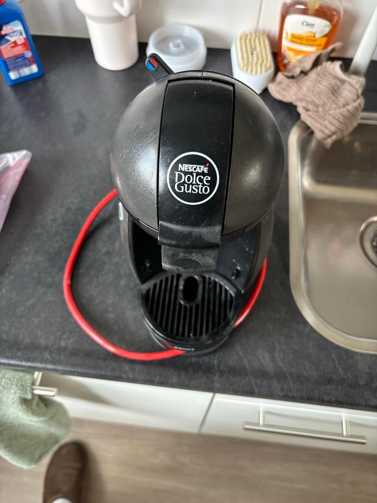 Nescafe Dolce Gusto, Ophalen, Koffiemachine