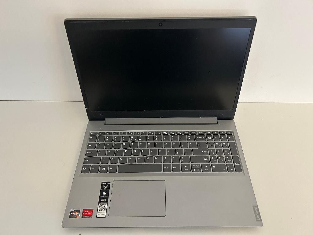 Lenovo Ideapad L340; Ryzen 5 3500U, 16GB, 240GB SSD, AMD Ryzen 5 3500U with Radeon Vega Mobile Gfx, SSD, 3 tot 4 Ghz, 16 GB