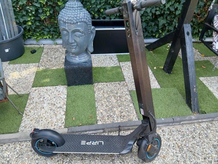 Z.g.a.n elektrische step, Fietsen en Brommers, Steps, Zo goed als nieuw, Elektrische step (E-scooter), Ophalen