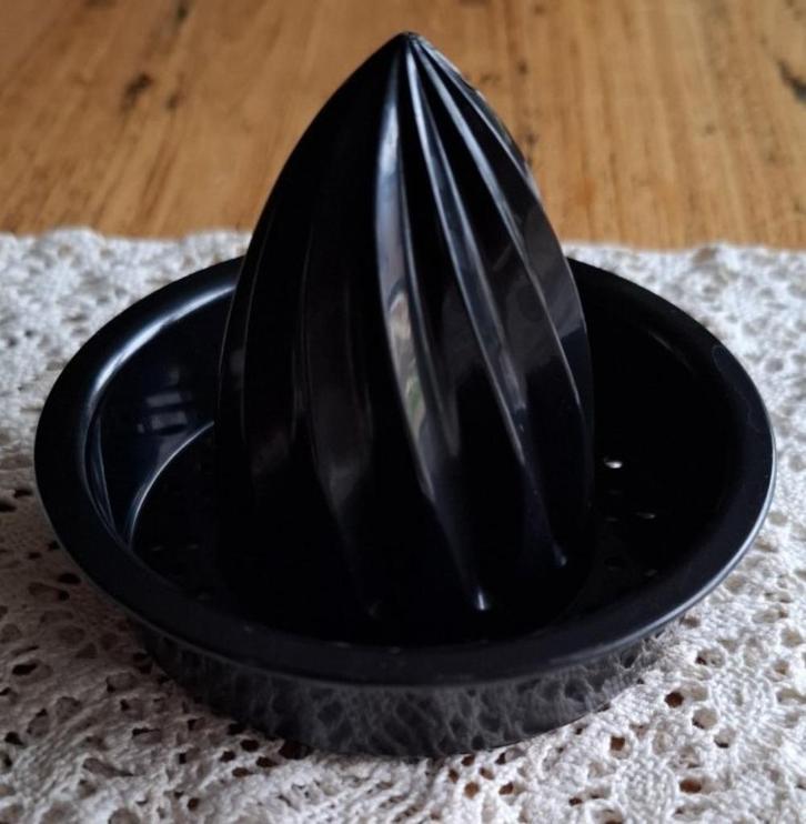 Zwarte kunststof citruspers voor grote sinaasappels, Gebruikt, -, -, Ophalen of Verzenden