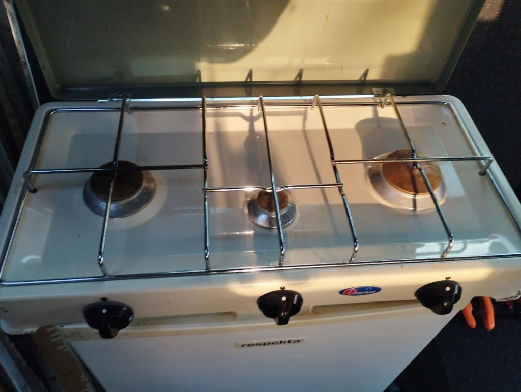 Respekta Gasfornuis met 3 Kookzones - Compact en Gebruikt, Gebruikt, 3 kookzones of minder, Ophalen of Verzenden, Gas