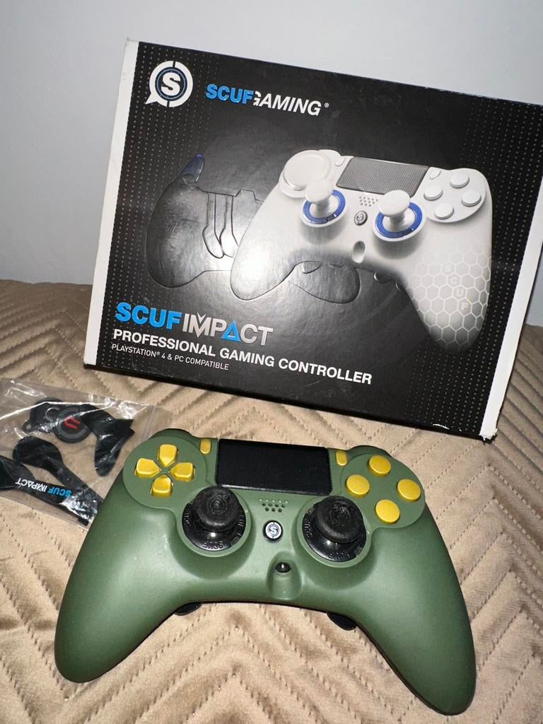 Playstation 4 & pc controller, Computers en Software, Joysticks, Ophalen of Verzenden, Zo goed als nieuw