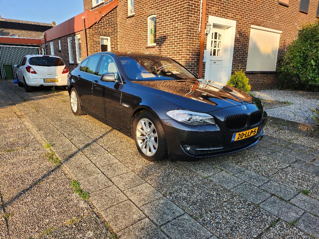 BMW 535I High Executive | Zeer nette auto | Comfort Stoelen, Automaat, Euro 5, Achterwielaandrijving, Beige