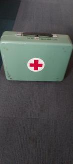 Vintage Sovjet EHBO-koffer, Verzamelen, Ophalen of Verzenden, Overige