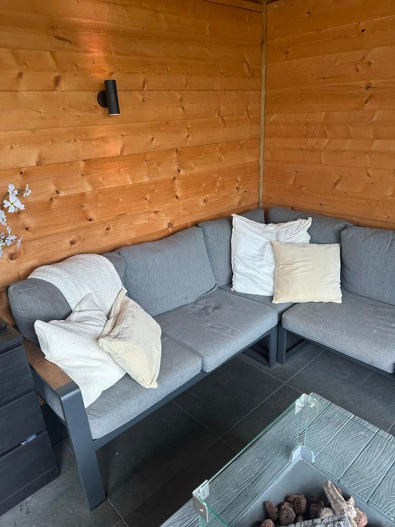 Moderne loungeset met comfortabele kussens, Tuin en Terras, Tuinsets en Loungesets, Ophalen, 5 zitplaatsen, Aluminium, Zo goed als nieuw