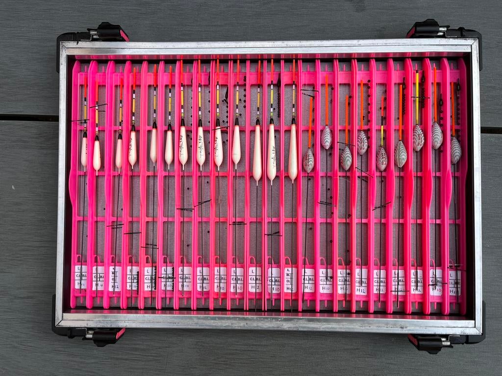 Rive tuiglade met nieuwe tuigjes witvis series 0.5-1.5 gram, Ophalen of Verzenden