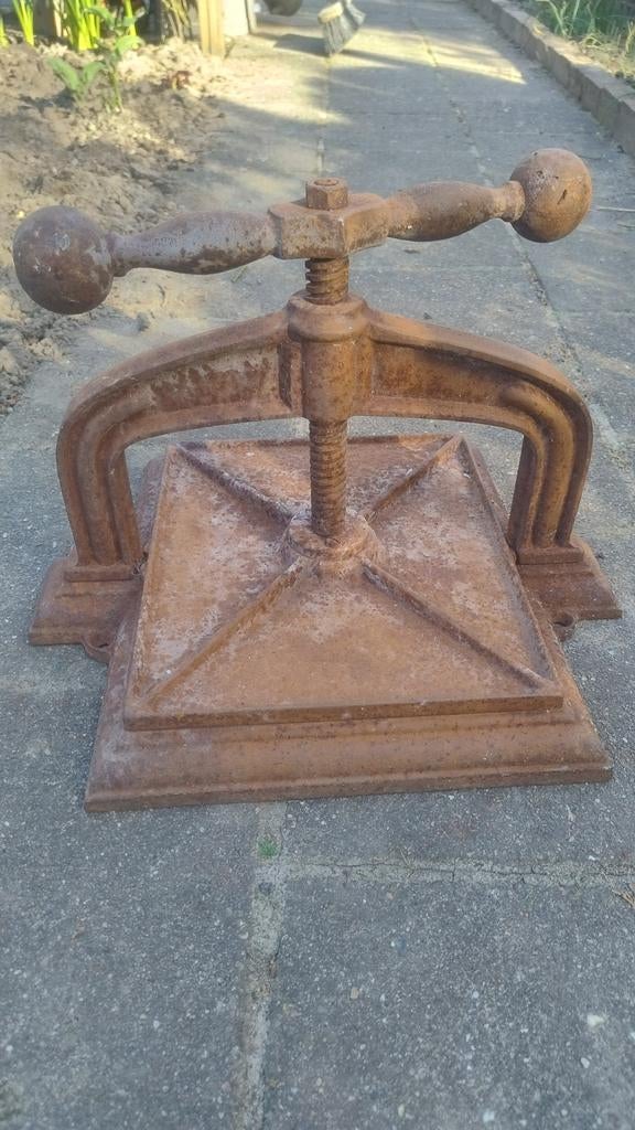 Antieke boekenpers., Verzenden