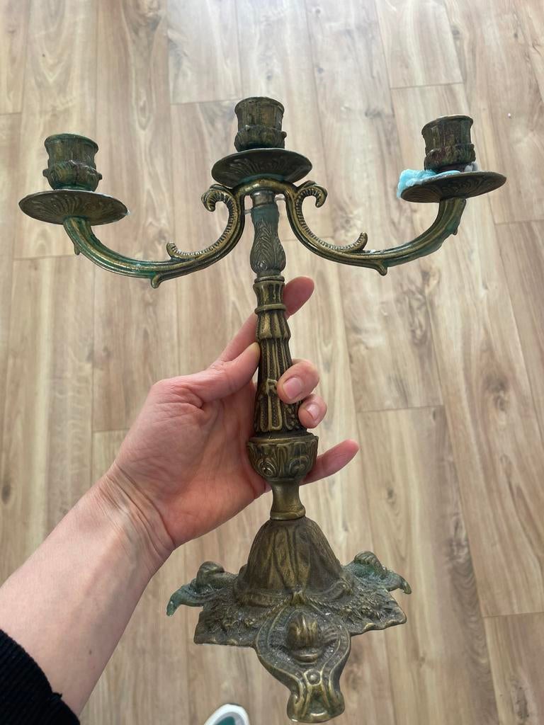 Zware oude kandelaar, Antiek en Kunst, Ophalen of Verzenden, Koper of Brons