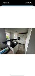 Te koop U Keuken, Huis en Inrichting, Keuken | Complete keukens, Ophalen, Wit, Hoekkeuken, Graniet of Steen