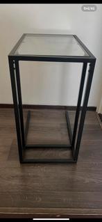Bijzettafel Ikea, Huis en Inrichting, Tafels | Bijzettafels, Minder dan 55 cm, Metaal of Aluminium, Zo goed als nieuw, Modern