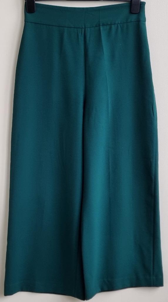 Zara groene broek met wijde pijpen mt. M, Kleding | Dames, Broeken en Pantalons, Zo goed als nieuw, Maat 38/40 (M), Groen, Lang