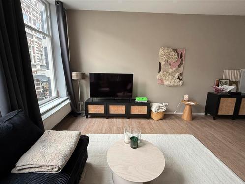 Tv-meubel Ikea BESTA diy rotan, Huis en Inrichting, Kasten | Televisiemeubels, Minder dan 100 cm, 25 tot 50 cm, Ophalen