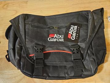abu garcia compact game bag beschikbaar voor biedingen