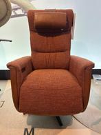 Elektrisch verstelbare relaxfauteuil in stof-leer combinatie, Sommelsdijk, Info@vissermeubelen.nl, Visser Meubelen, Nieuw
