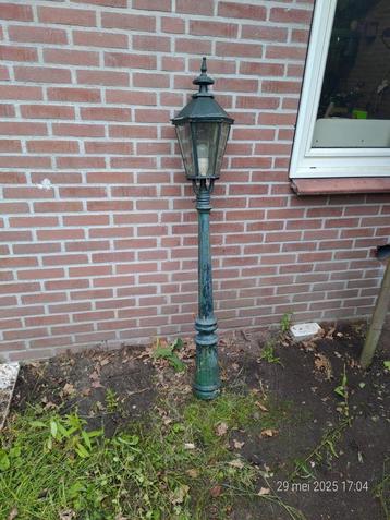 Lantaarn gietijzer 150cm hoog opknapper beschikbaar voor biedingen