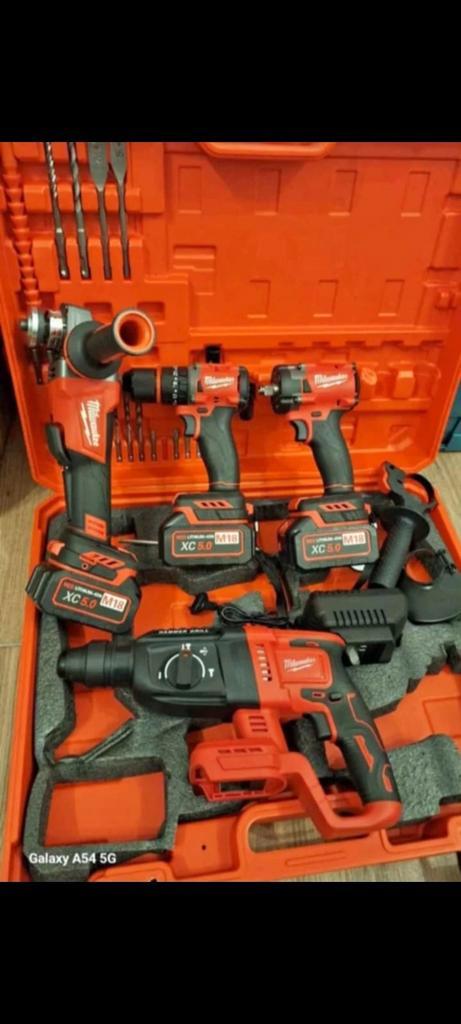 Gloednieuwe professionele machines 36.V. 8Ax, Doe-het-zelf en Verbouw, Gereedschap | Boormachines, Zo goed als nieuw, Boor- en Schroefmachine