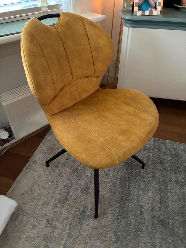 Mooie gele stoel met metalen poten, Huis en Inrichting, Stoelen, Gebruikt, Eén, Metaal, Overige kleuren, Ophalen