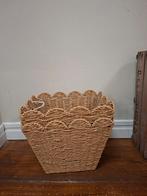 2 decoratieve mandjes van Action, Ophalen, Mand, Zo goed als nieuw, Riet